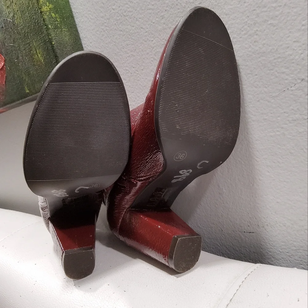 JJ Jeune & Jolie Patent Leather Booties Size 36/5,5